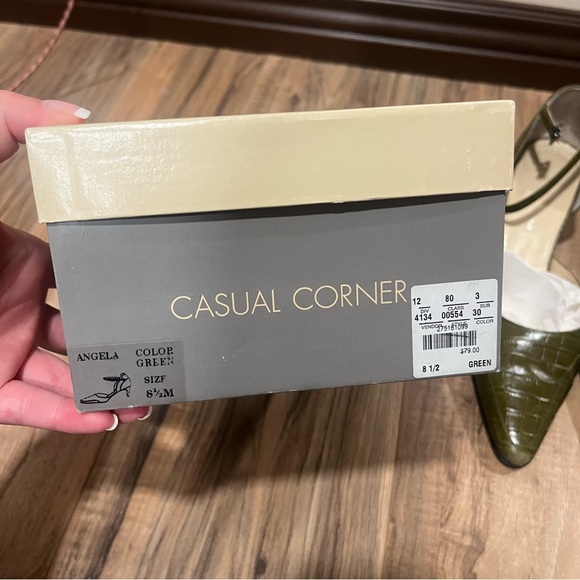 Casual Corner Green Angela Snake Heels - Picture 8 of 8